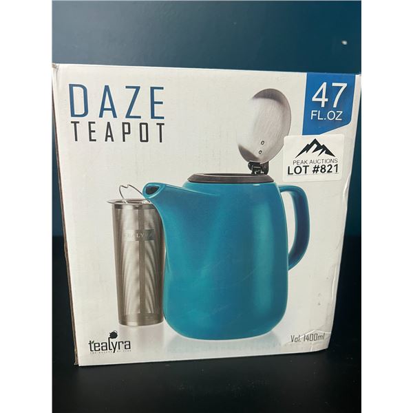 Lot of 1 Daze Teapot w/ Infuser