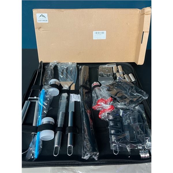 Lot of 1 Grilling/BBQ Accessory Kit with Case