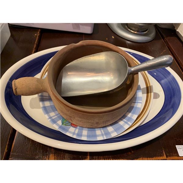 Lot of assorted Service platters, bowls & ice scoop