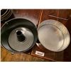 Image 1 : Spring Form Pan & Angel Food Cake Pan