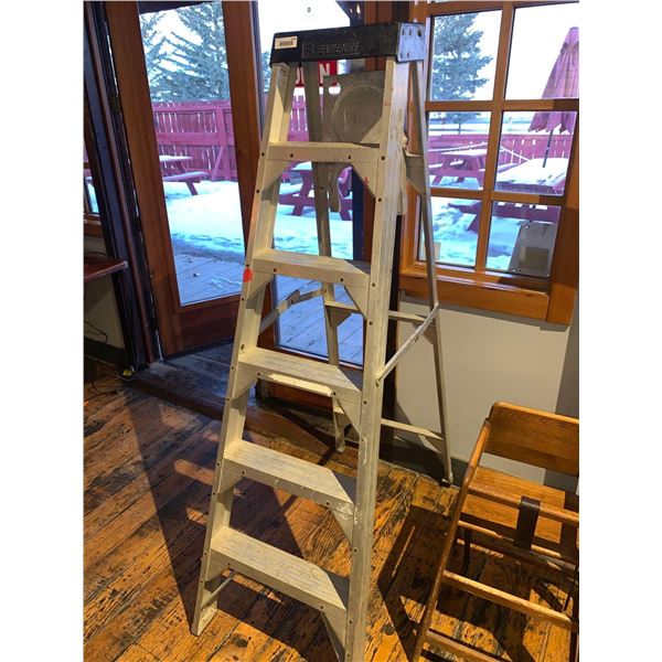 Featherlite Aluminum Ladder