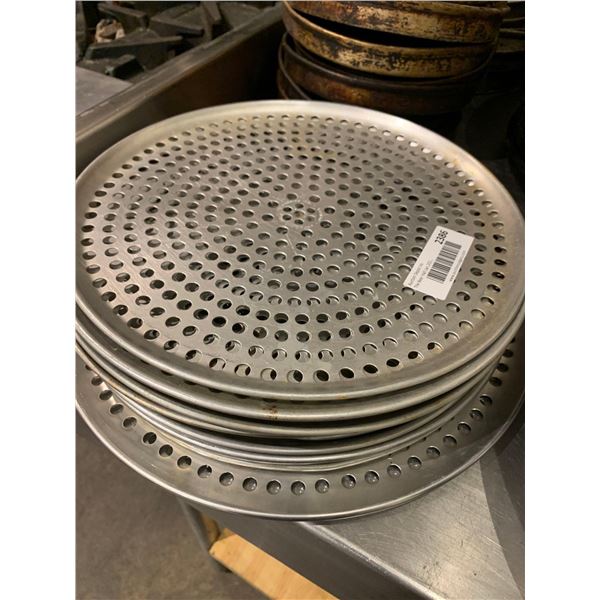 Aluminum Vented Pizza Pans 16 inch Lot of 12