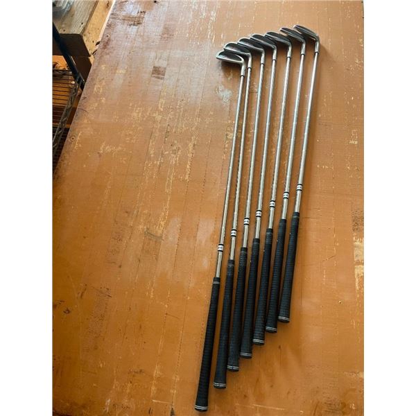 Dunlop TD matrix 12 piece Golf Set with Bag