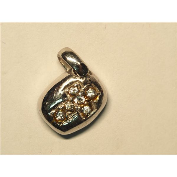 SILVER CUBIC ZIRCONIA  PENDANT (~WEIGHT 1.1G)