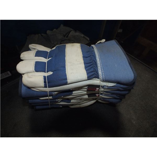 6 Pairs Of Work Gloves