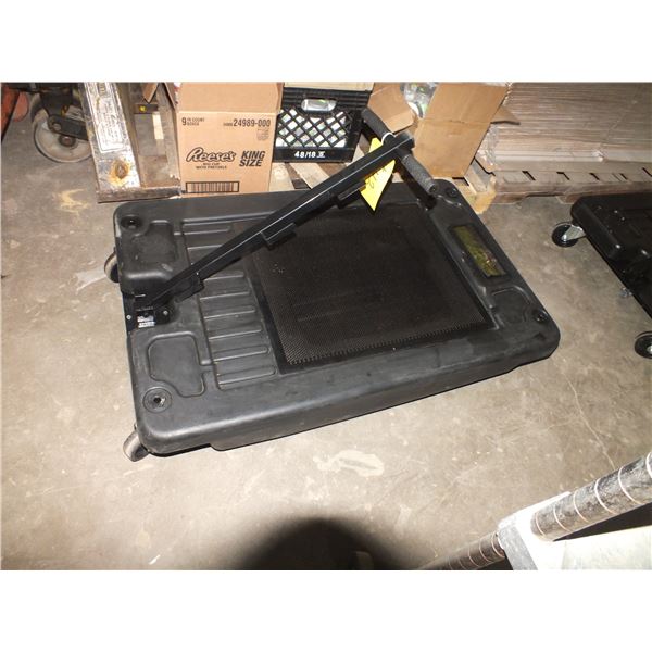 Oil Catch Pan On Wheels