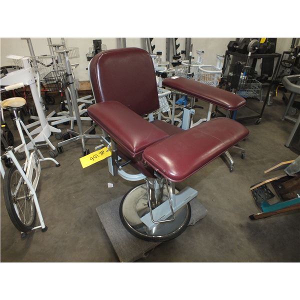 Blood Chair w/ Hydraulic Lift