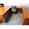 Image 3 : Cherry U Shaped Desk