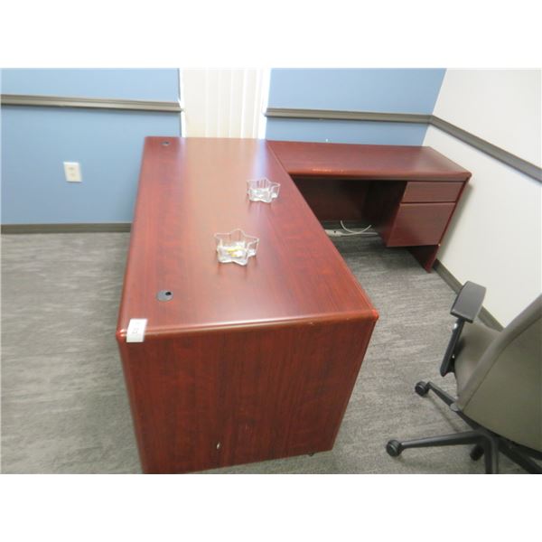 Mahogany Desk w/Return