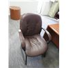 Image 4 : 5-Brown Leather Office Chairs - 5 X $