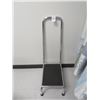 Image 1 : Medical Step Stool