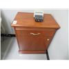 Image 1 : 2-Cherry Nightstands - 2 X $