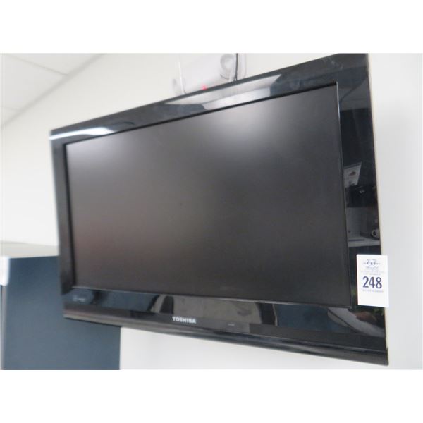 Toshiba 27" Flatscreen TV - NOTE (No Wall Bracket Included )