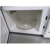 Image 3 : Otis Spunkmeyer Cookie Oven and Magic Chef Microwave