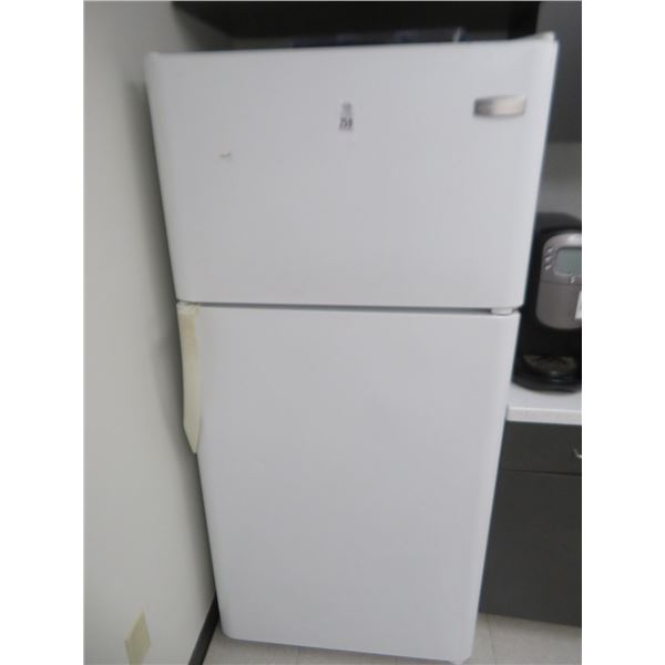 Frigidaire Ref/Freezer