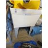 Image 1 : Mop Sink