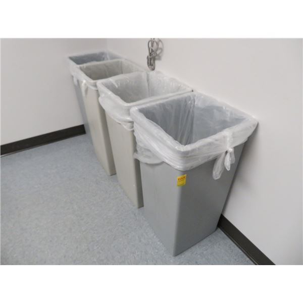 4-Plastic Waste Cans - 4 X $