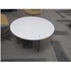 Image 1 : Contemporary Round White Coffee Table