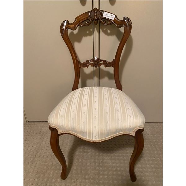 Antique Quality Victorian Walnut side chair