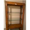 Image 1 : Lovely wood and glass Decorative Shelving 34 x 12 x 78 Items Not Included