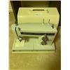 Image 1 : Kenmore Sewing Machine 1000.9714