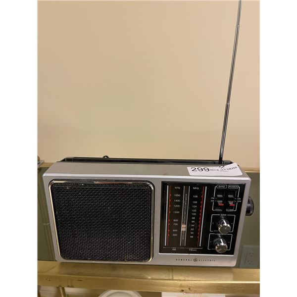 General Electric AM FM Rasdio