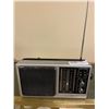 Image 1 : General Electric AM FM Rasdio