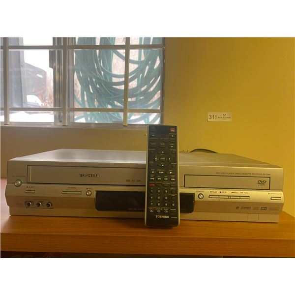 Toahiba DVD Video Player/ Video Casset Recorer