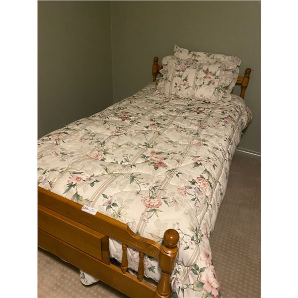 Twin Maple Bed & Bedding
