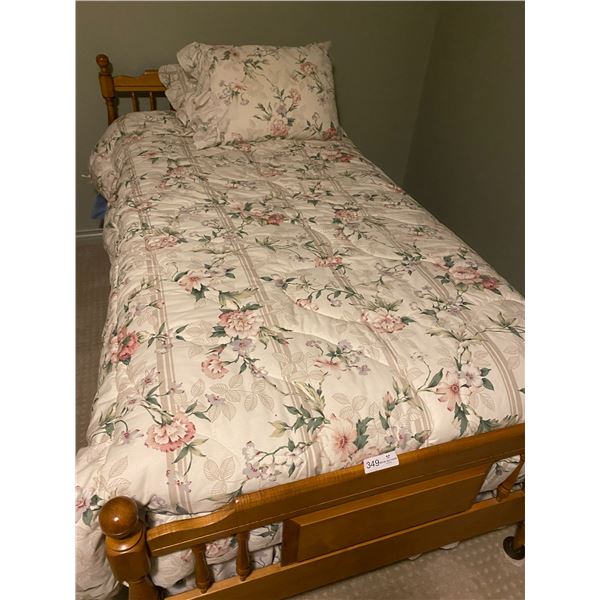 Maple Twin Bed & Bedding