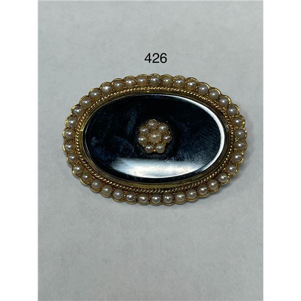 11.7g 14K Gold and Pearl Brooch