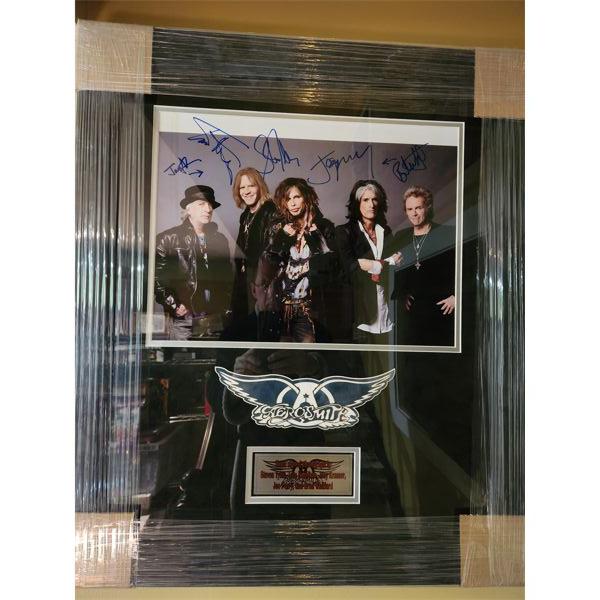 NO RESERVE AEROSMITH SIGNED PHOTO