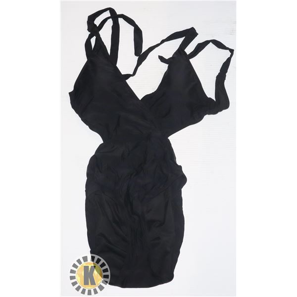 WOMENS BLACK ONE PIECE BATHING SUIT SIZE M