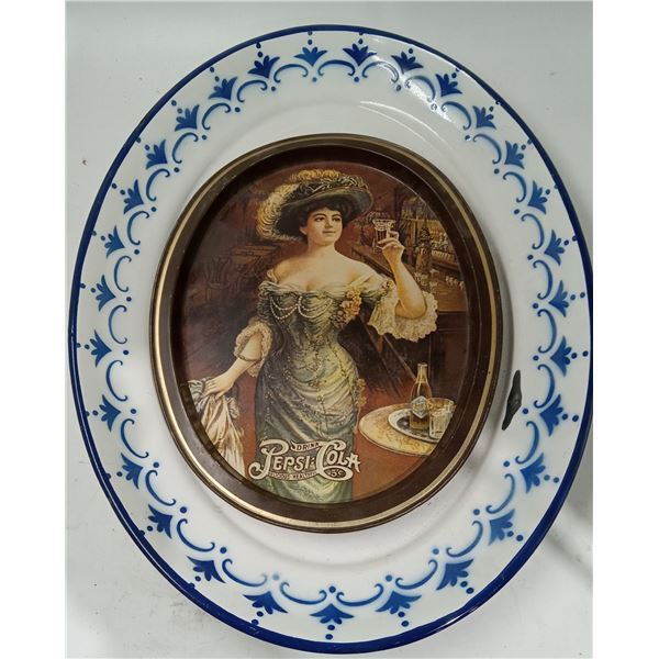 Serving Platters Cola (Fleur de lis)