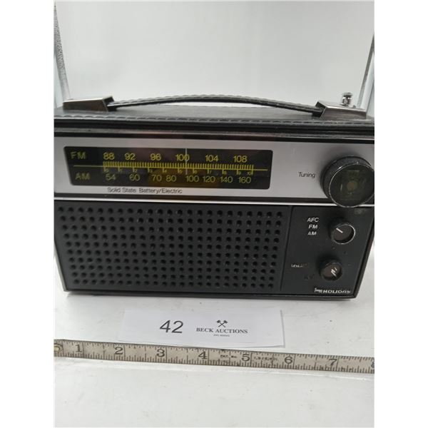 Holiday - Radio AM/FM Battery Electric