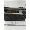 Image 1 : Holiday - Radio AM/FM Battery Electric