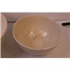 Image 9 : (4) Vintage Mixing Bowls