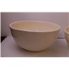 Image 2 : (4) Vintage Mixing Bowls