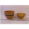 Image 1 : (2) Vintage Mixing Bowls
