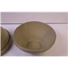 Image 6 : (3) Vintage Mixing Bowls