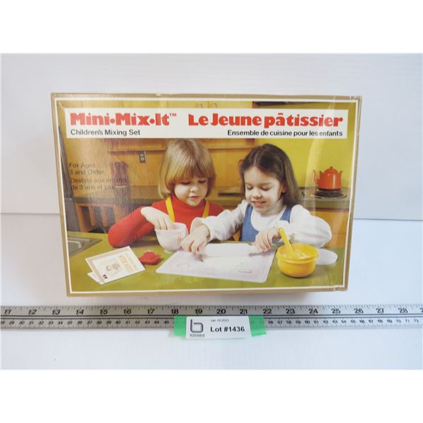 MIni-Mix-It Tupperware Toys