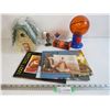 Image 1 : Richie Hall Bobble Head - Country Club Bird House - Basketball Gumball Machine - Top-Flite Golfballs