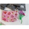 Image 2 : (7) Makeup Bags