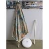 Image 3 : *Deck Umbrella & Base - (2) Rolling Basket Store Displays