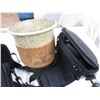 Image 4 : Camera bags w/ pot