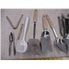 Image 2 : Kitchen Utensils