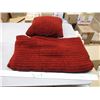 Image 1 : Decorative Pillow & Blanket