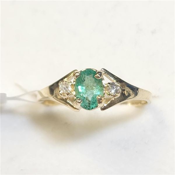 10K Yellow Gold Emerald(0.45ct) Diamond(0.07ct) Ring (~Size 6.25) (~weight 1.33g), Made in Canada, A