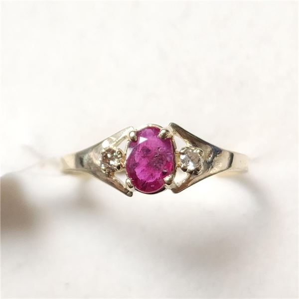 10K Yellow Gold Ruby(0.57ct) Diamond(0.07ct) Ring (~Size 6.25)(~weight 1.37g), Made in Canada, Appra