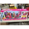 Image 2 : Barbie Van Dolls and Vehicle included
